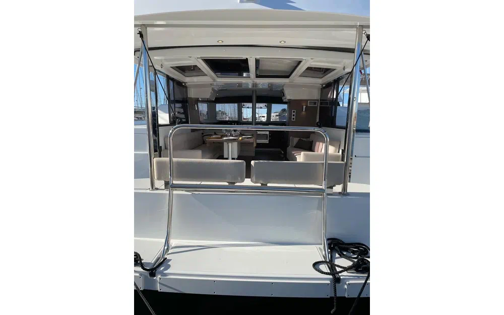 slider 23 Bali Catamarans Catspace 40