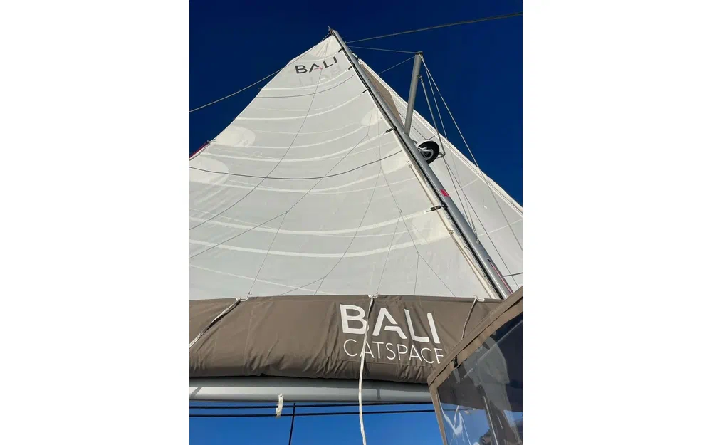 slider 36 Bali Catamarans Catspace 40