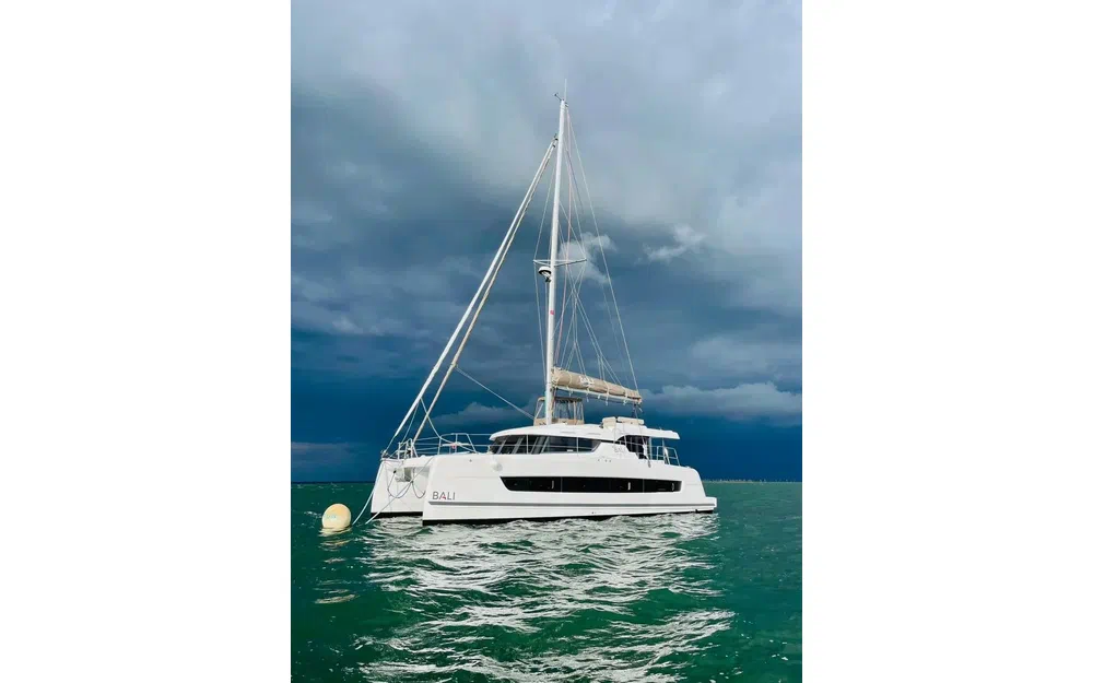 slider 4 Bali Catamarans Catspace 40
