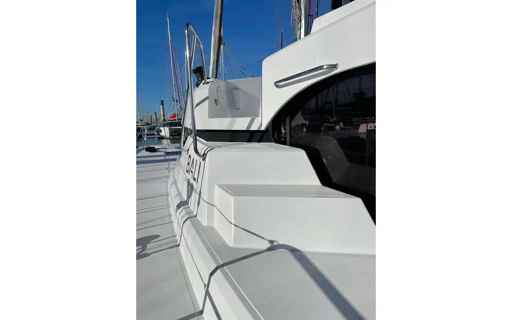 slider 11 Bali Catamarans Catspace 40