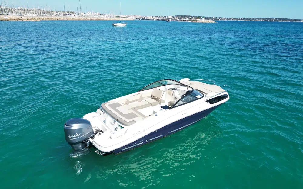 slider 6 Bayliner VR6 Cuddy