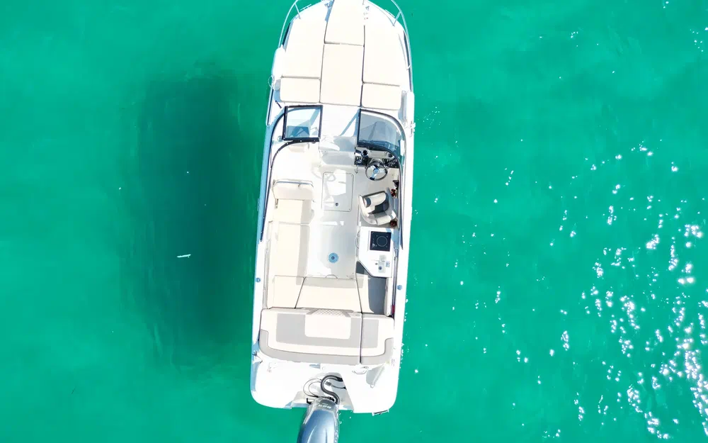 slider 8 Bayliner VR6 Cuddy