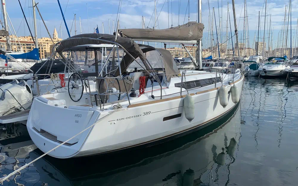 slider 0 Jeanneau Sun Odyssey 389