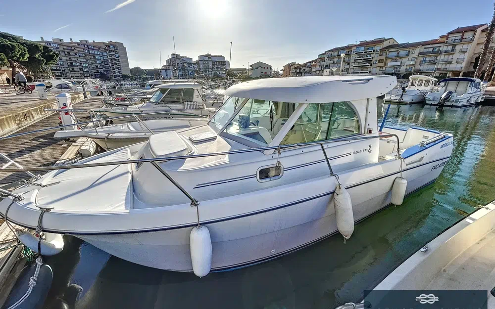 slider 0 Beneteau Antares 710