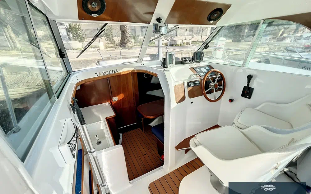 slider 10 Beneteau Antares 710