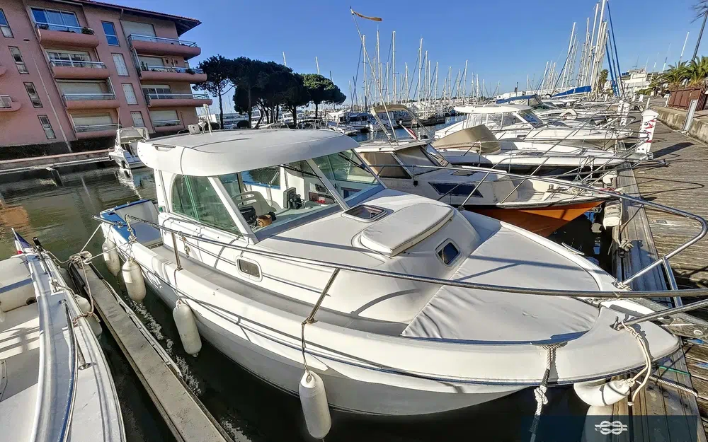slider 2 Beneteau Antares 710