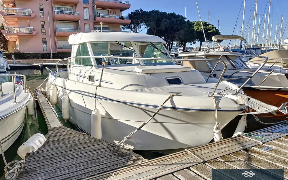 slider 3 Beneteau Antares 710