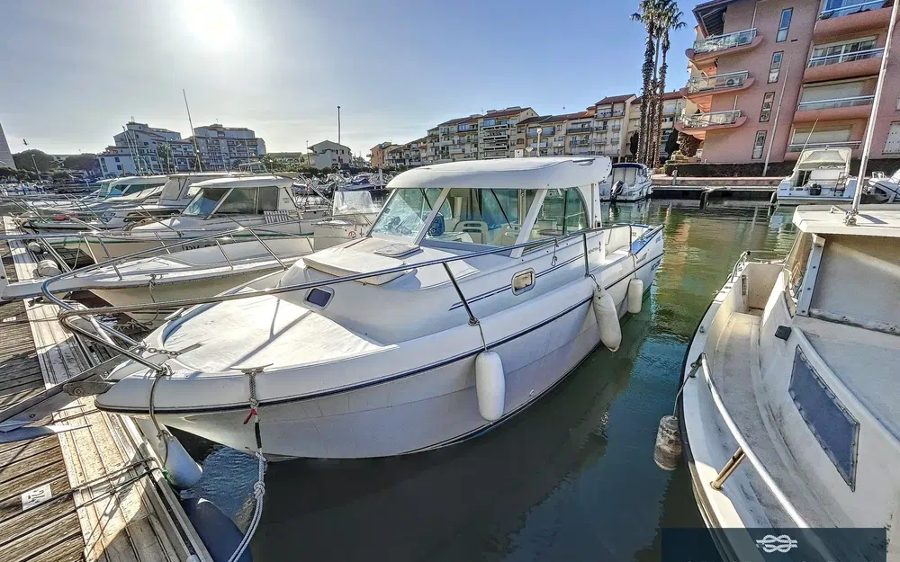 slider 4 Beneteau Antares 710