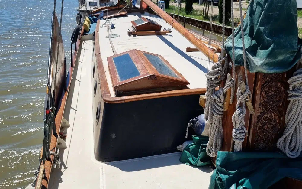 slider 12 Tjalk Van Der Werf
