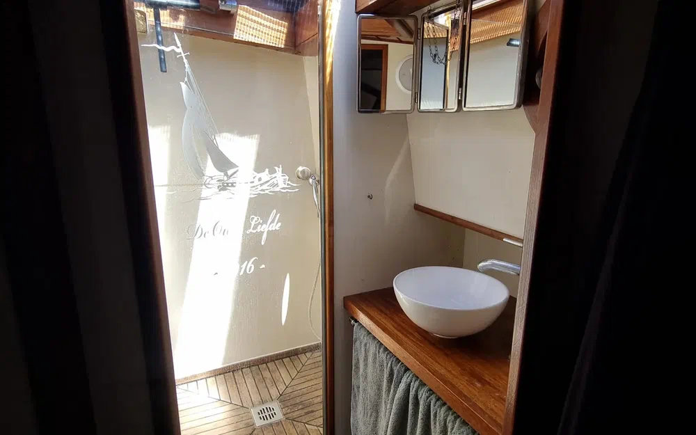 slider 38 Tjalk Van Der Werf