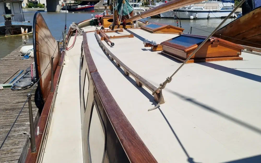 slider 19 Tjalk Van Der Werf