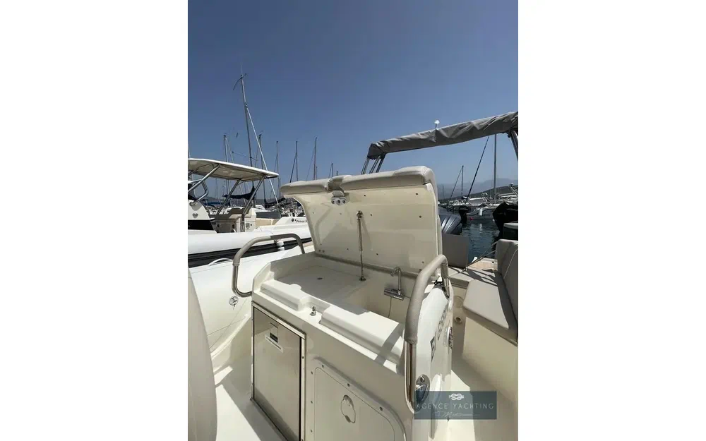 slider 12 Capelli Tempest 775