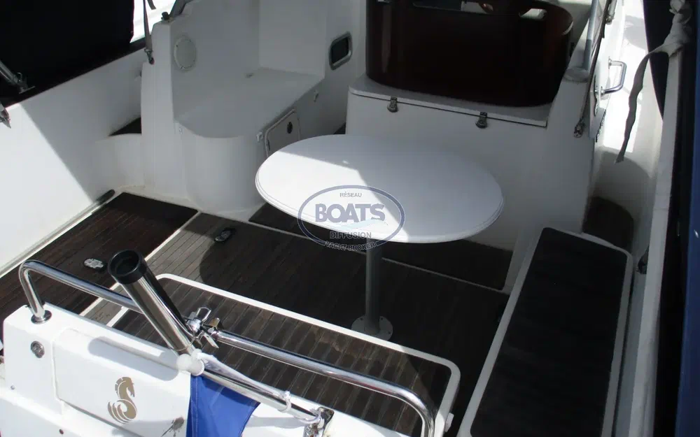 slider 4 Beneteau Ombrine 800 WA