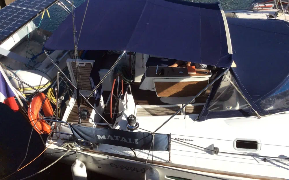 slider 18 Beneteau Oceanis 40