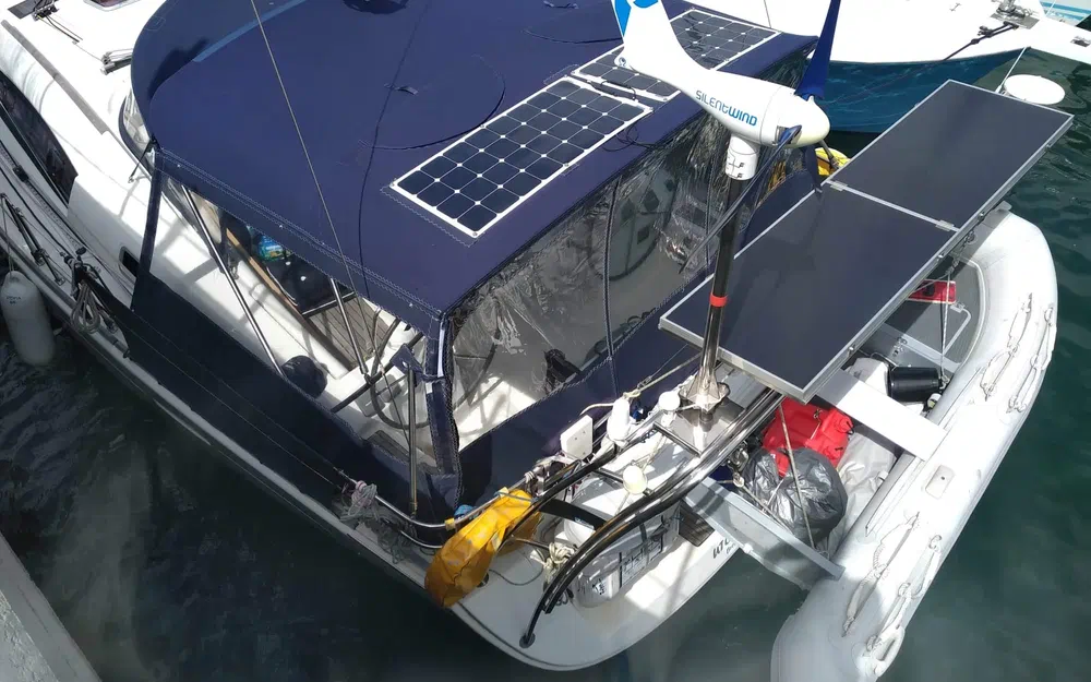 slider 8 Beneteau Oceanis 40