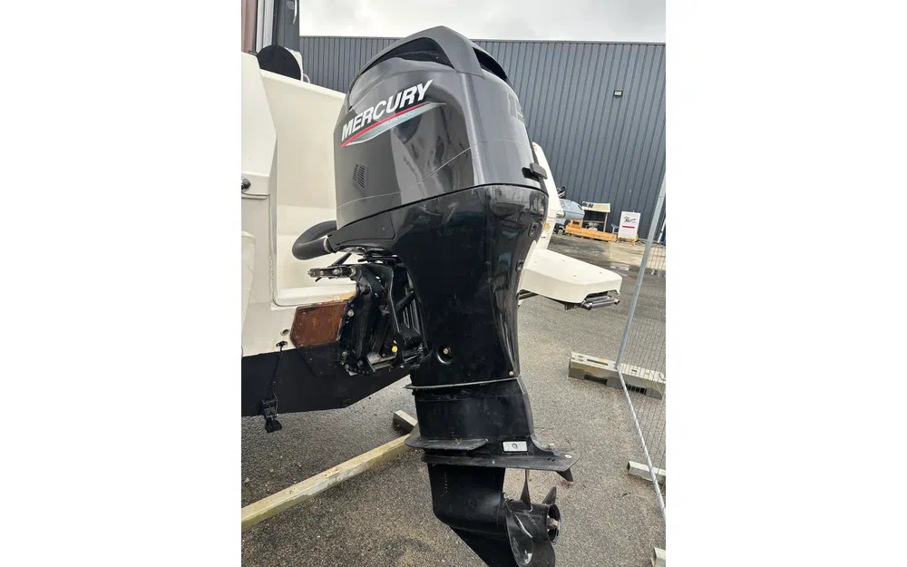 slider 3 Quicksilver 675 PILOTHOUSE