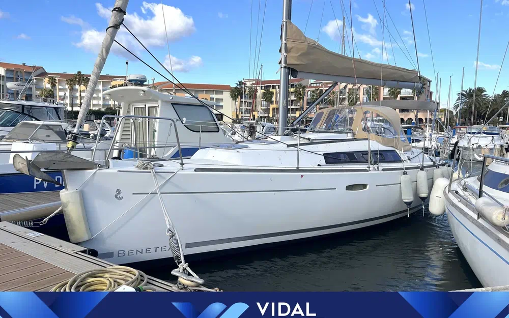 slider 1 Beneteau Oceanis 31
