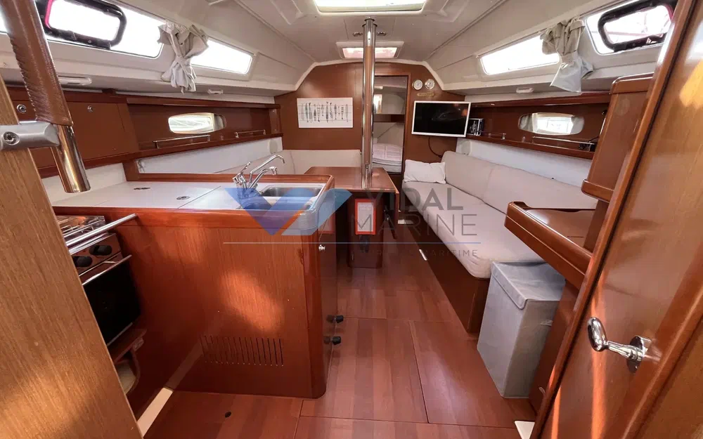slider 2 Beneteau Oceanis 31