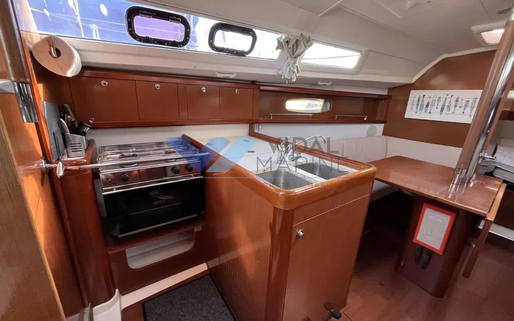 slider 4 Beneteau Oceanis 31