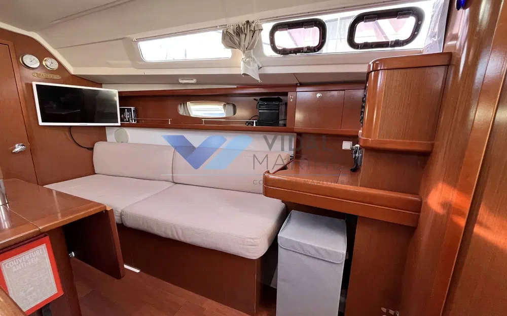 slider 6 Beneteau Oceanis 31