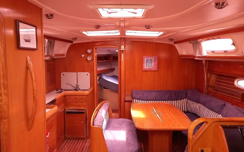 slider 7 Bavaria 42 Cruiser