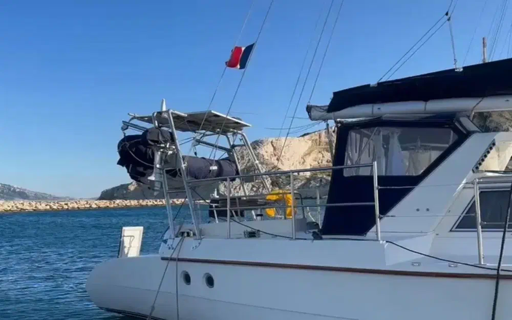 slider 6 Trident Marine Trident 45 Voyager