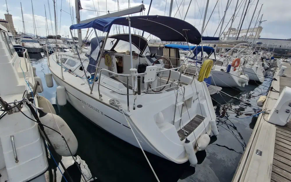 slider 2 Jeanneau Sun Odyssey 35
