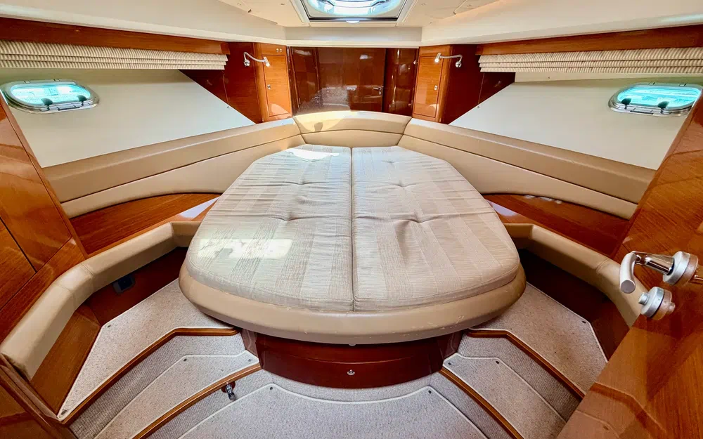 slider 33 Jeanneau Prestige 50 Fly