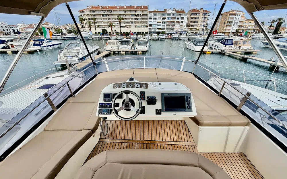 slider 12 Jeanneau Prestige 50 Fly