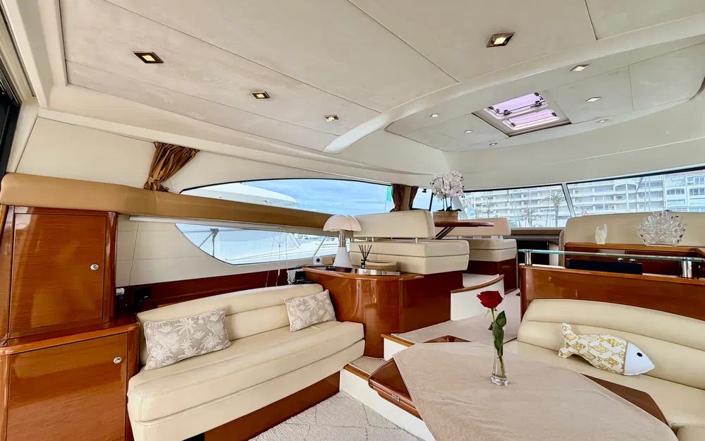 slider 23 Jeanneau Prestige 50 Fly