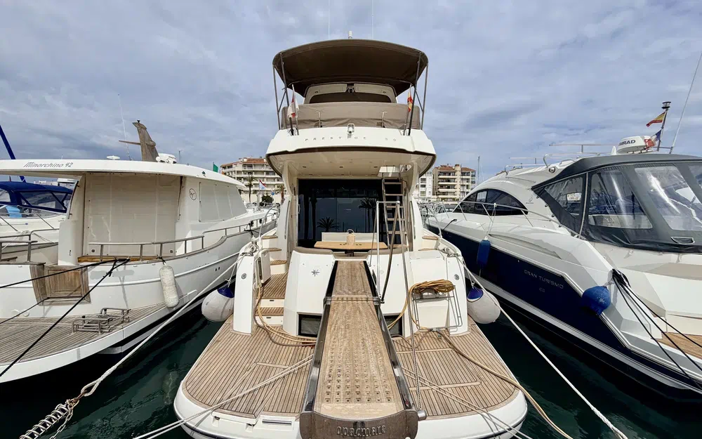 slider 4 Jeanneau Prestige 50 Fly