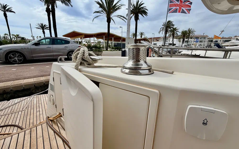 slider 7 Jeanneau Prestige 50 Fly