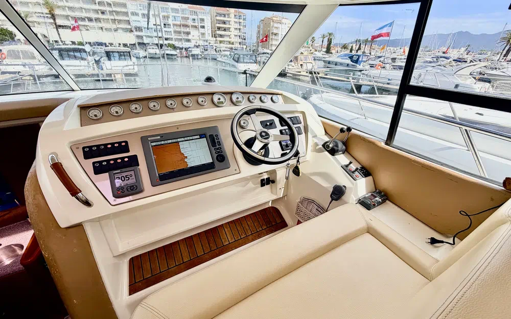 slider 27 Jeanneau Prestige 50 Fly