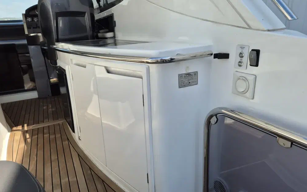 slider 33 Galeon 325 HT