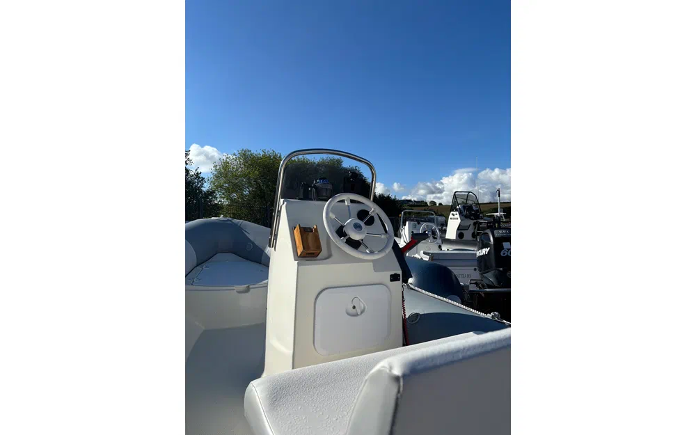 slider 1 Bombard 500 RIBSTER