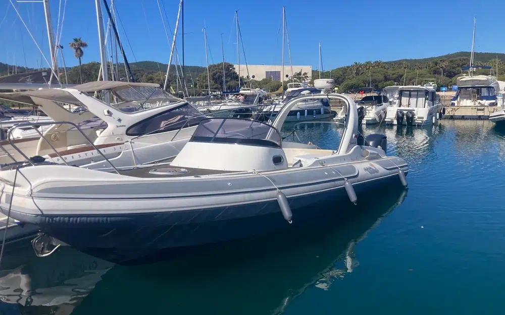 slider 10 MV Marine Vesevus 35