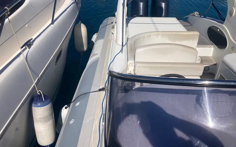 slider 4 MV Marine Vesevus 35