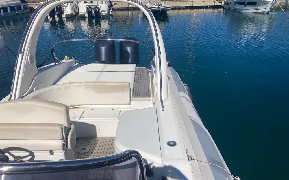slider 5 MV Marine Vesevus 35