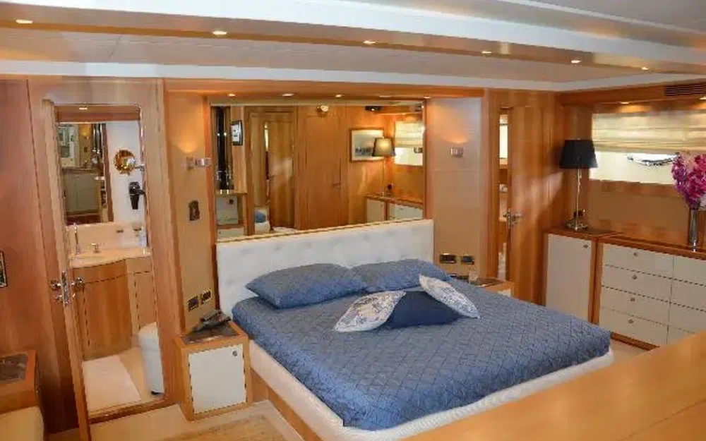 slider 18 Riva Opera 85