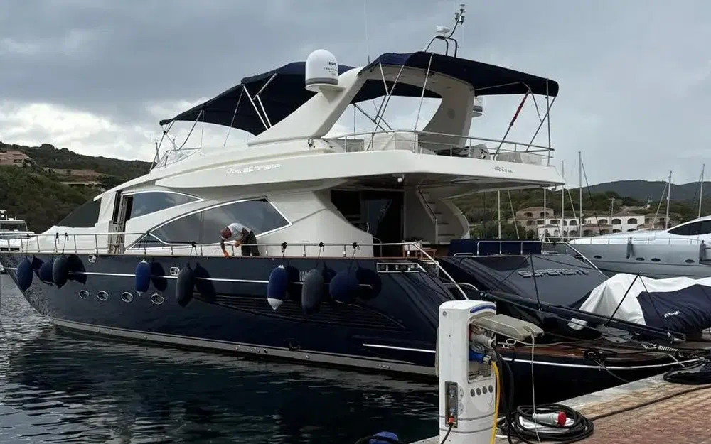 slider 4 Riva Opera 85