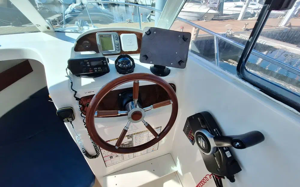 slider 5 Jeanneau Merry Fisher 625