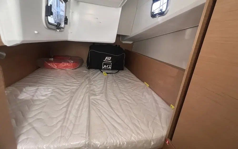 slider 15 Jeanneau Sun Odyssey 380