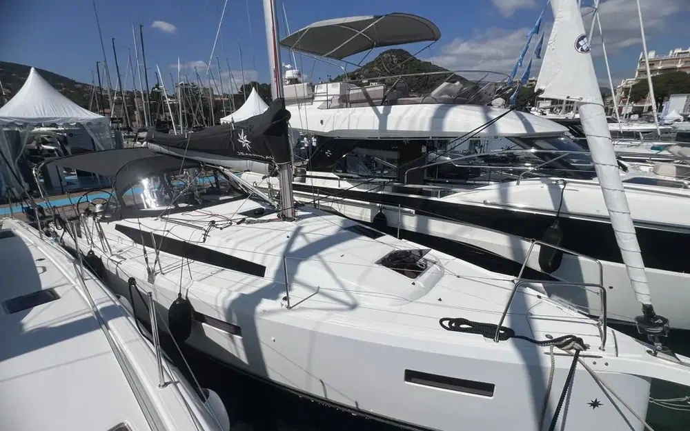 slider 17 Jeanneau Sun Odyssey 380