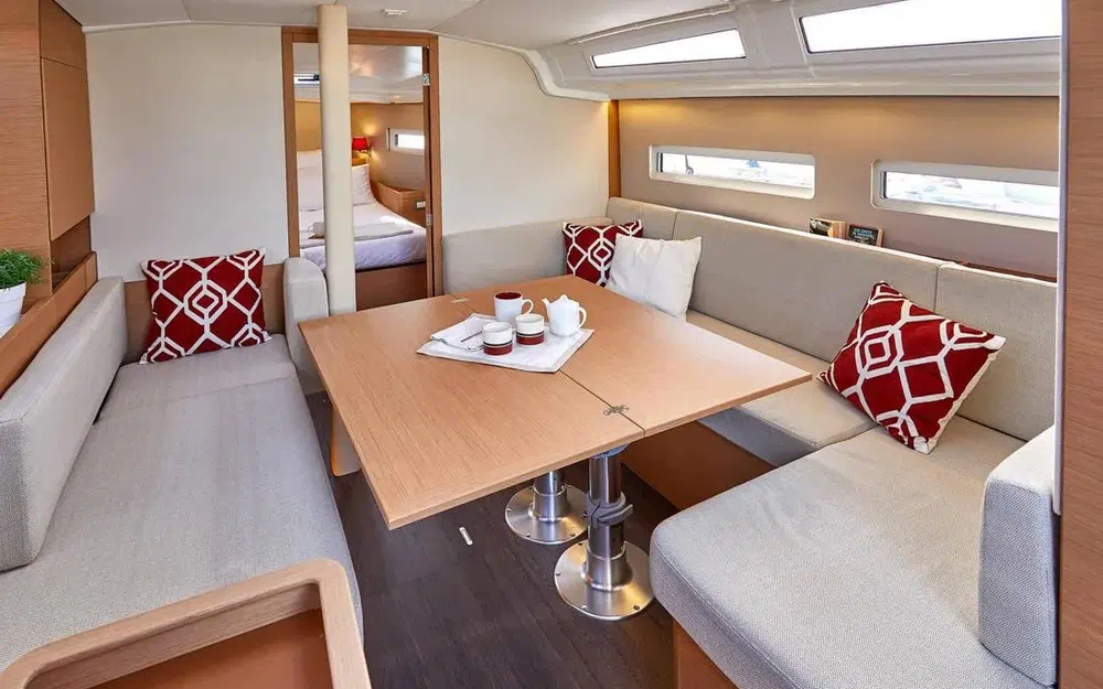 slider 10 Jeanneau Sun Odyssey 410