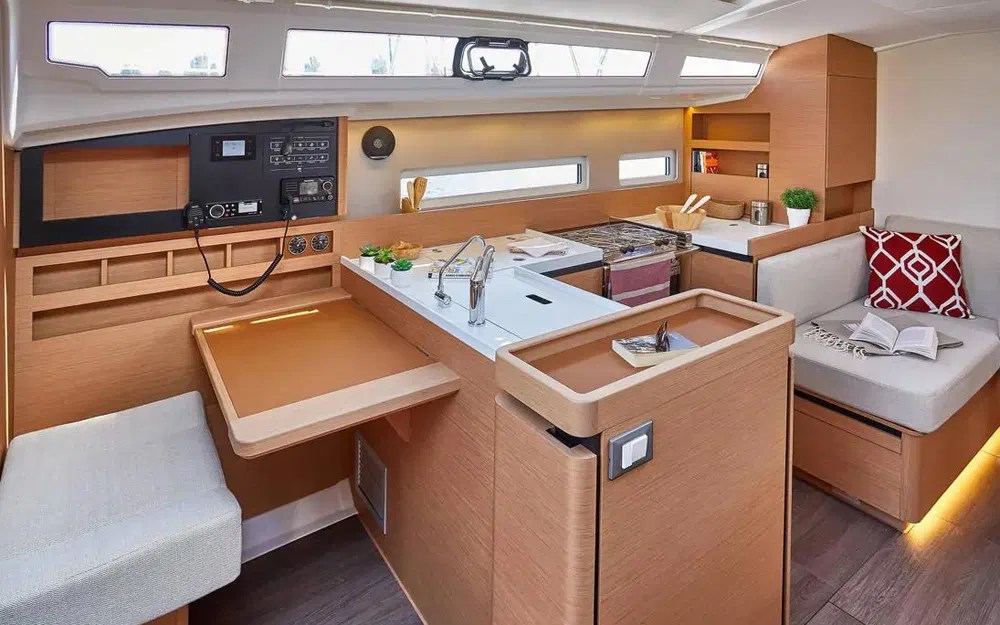 slider 7 Jeanneau Sun Odyssey 410