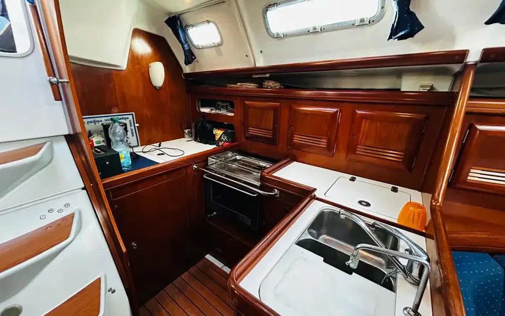 slider 9 Beneteau Oceanis 393