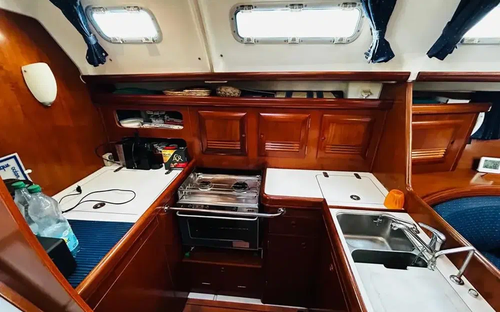 slider 8 Beneteau Oceanis 393