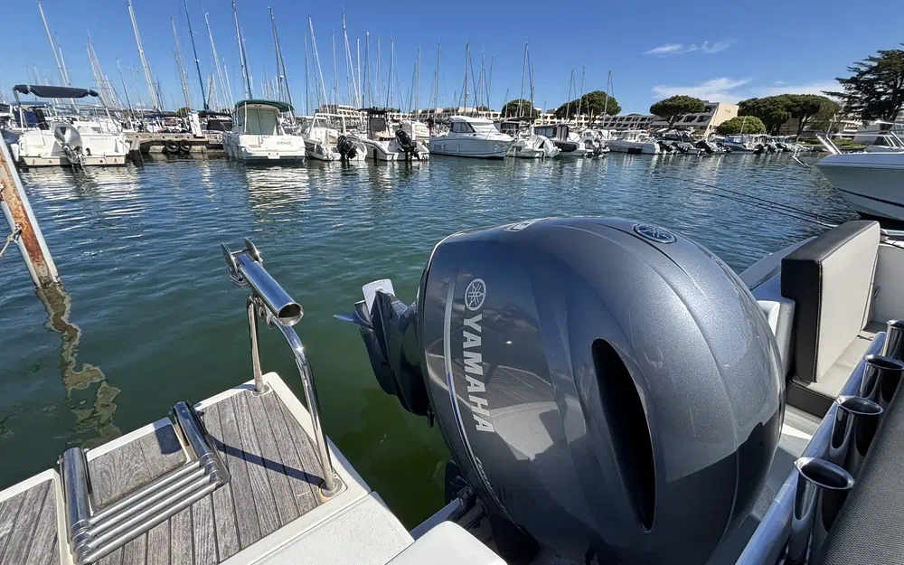 slider 14 Jeanneau Merry Fisher 795