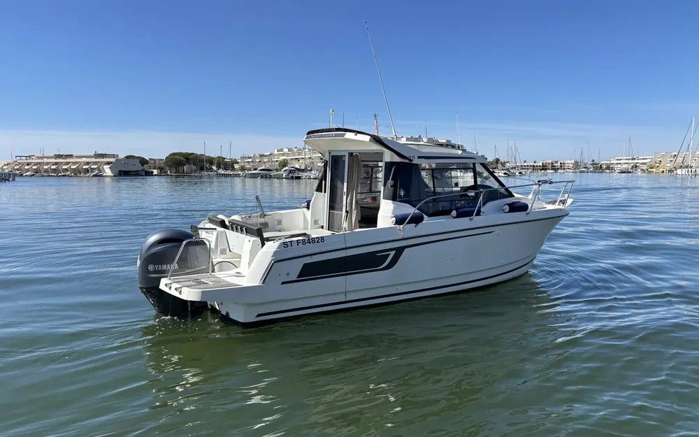 slider 1 Jeanneau Merry Fisher 795