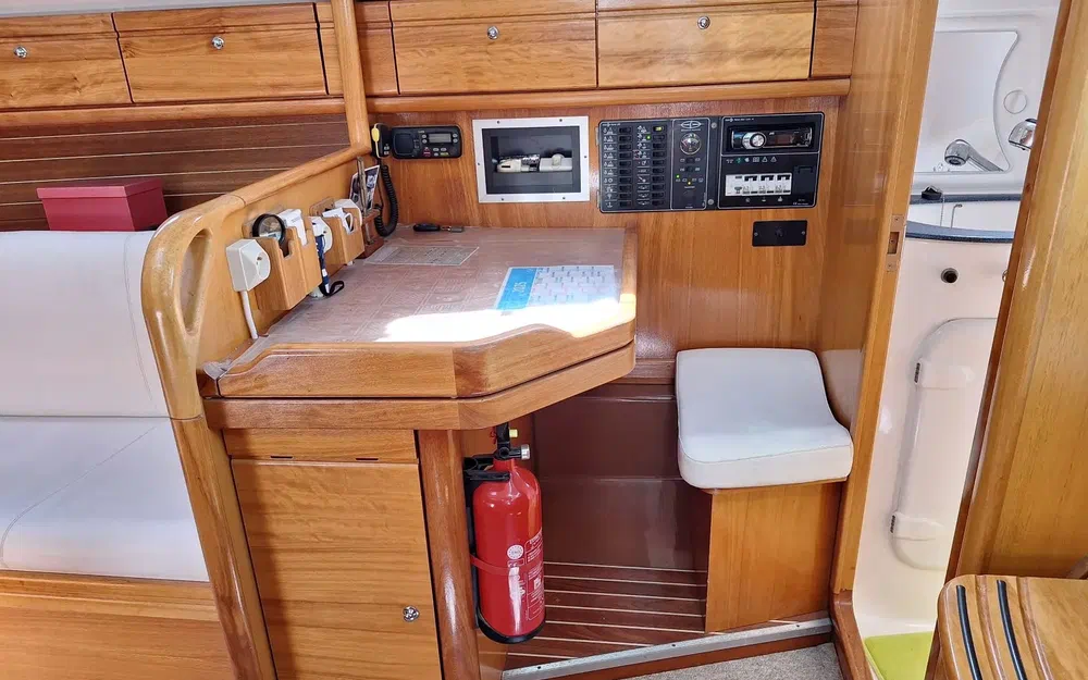 slider 4 Bavaria 30 Cruiser
